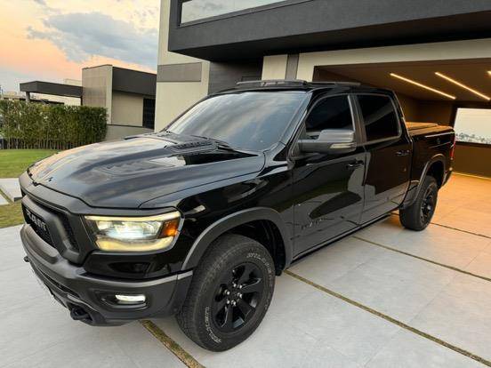 RAM 1500 5.7 V8 GASOLINA REBEL CD 4X4 AUTOMÁTICO